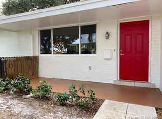 8600 NW 11th Ct, Pembroke Pines, FL 33024