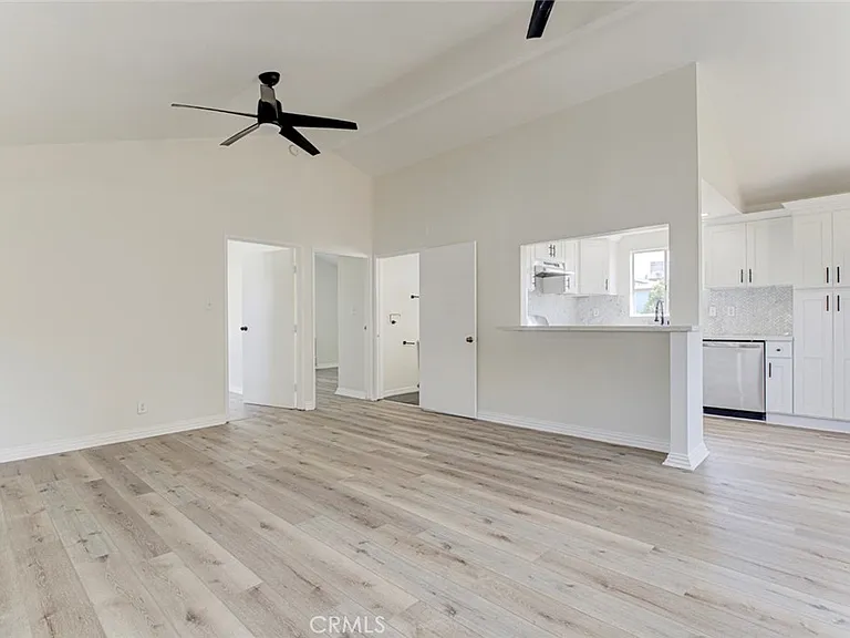 4927 Lexington Ave — Photo 23