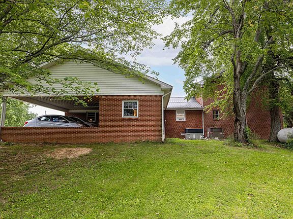 4th image of 749 New Hope Church Rd