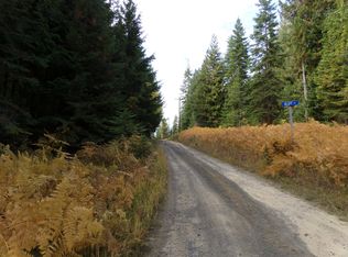 130 Bluff Ln, Santa, ID 83866