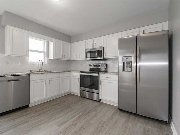 2nd image of 12 Cedarwood Dr
