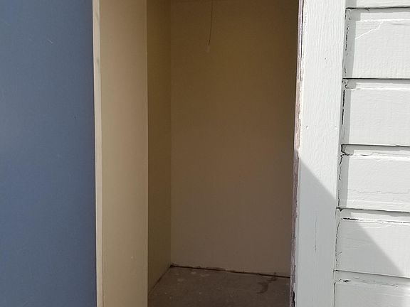 4th image of 6663 S Victor Ave Unit H210