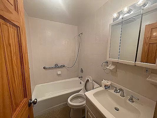 5th image of 30-33 30th St #1A