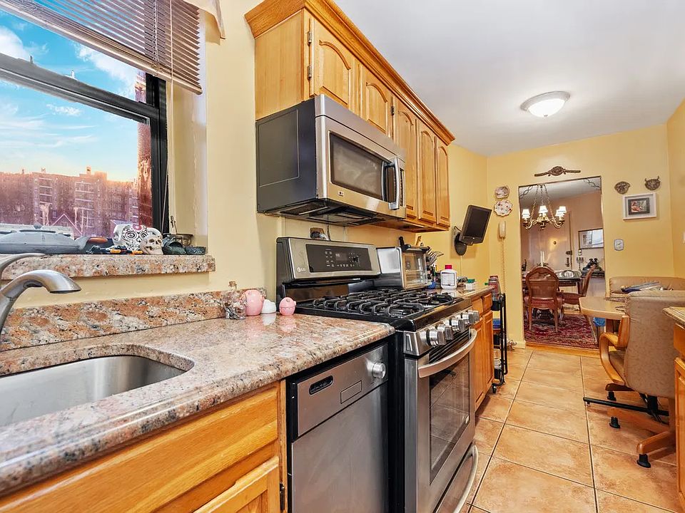 1st image of 6730 Dartmouth St APT 6N