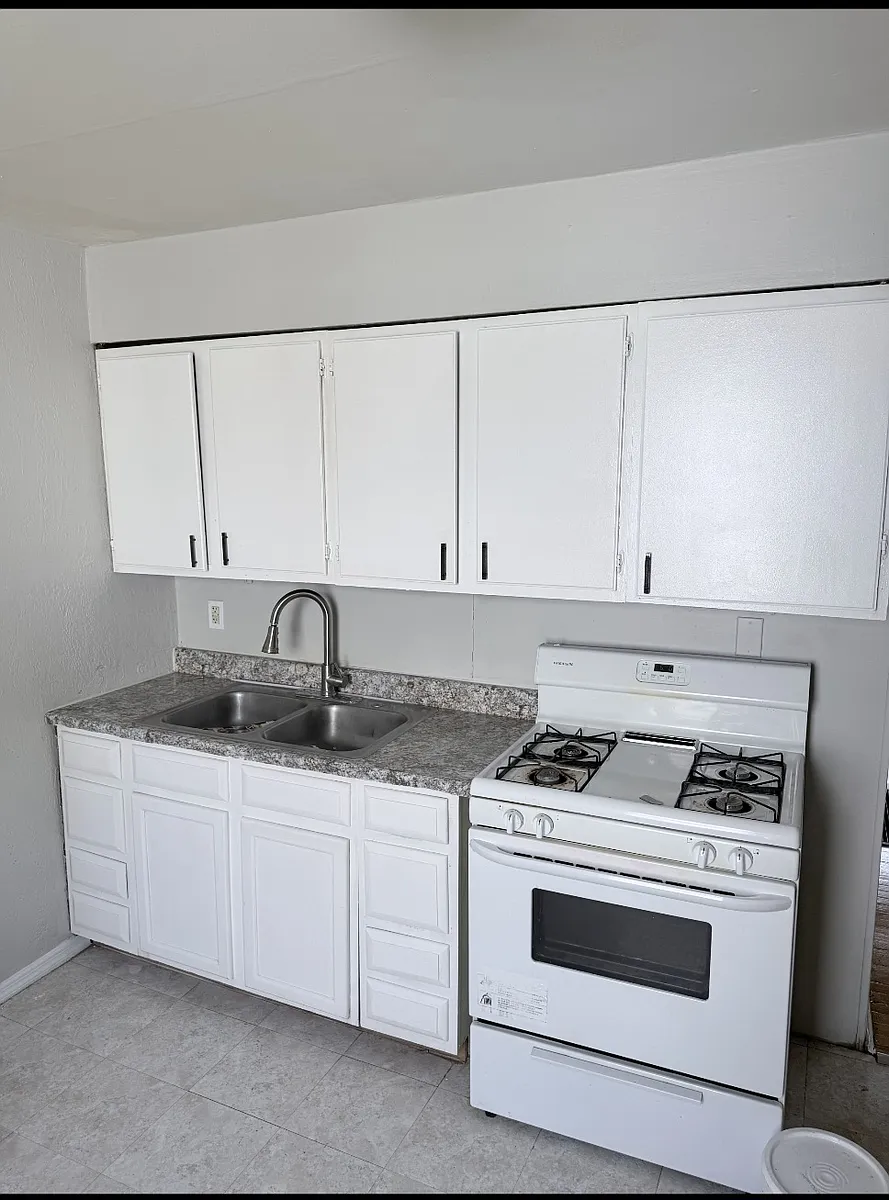 Building Photo - 6612 Torlina Dr