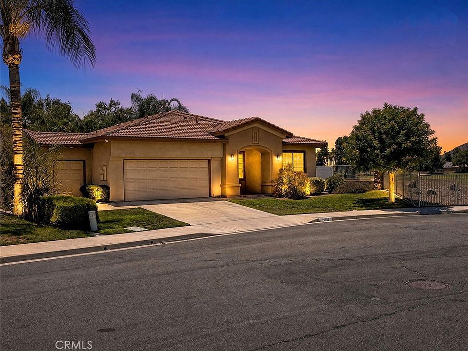 1st image of 29537 Cambridge Dr
