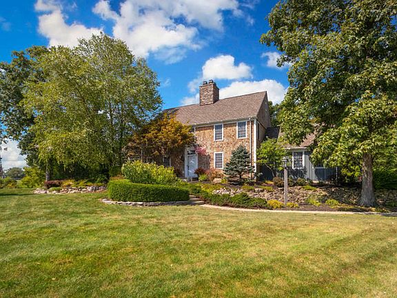 4th image of 22725 Pelomar Ln