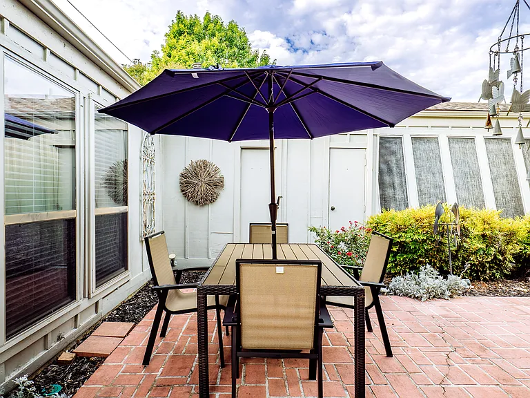 6002 Blue Bay Dr — Photo 40