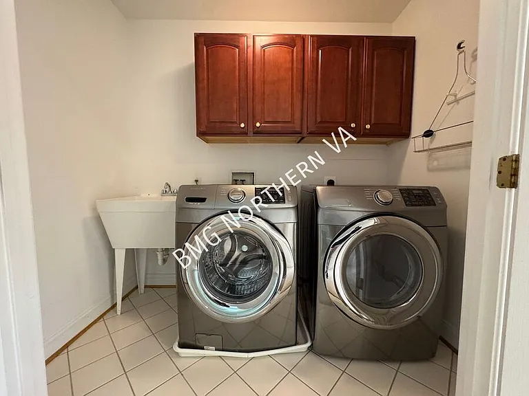3091 McKinnon Way — Photo 31