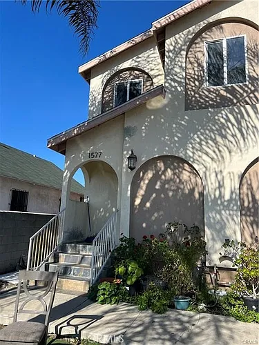 1577 E 51st St Photo 1