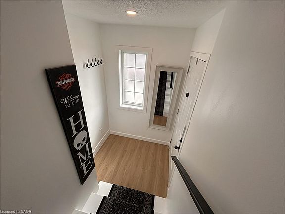 4th image of 2737 King St E #72
