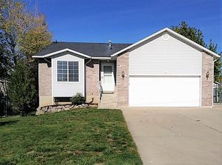 776 W 1800 N, Clinton, UT 84015