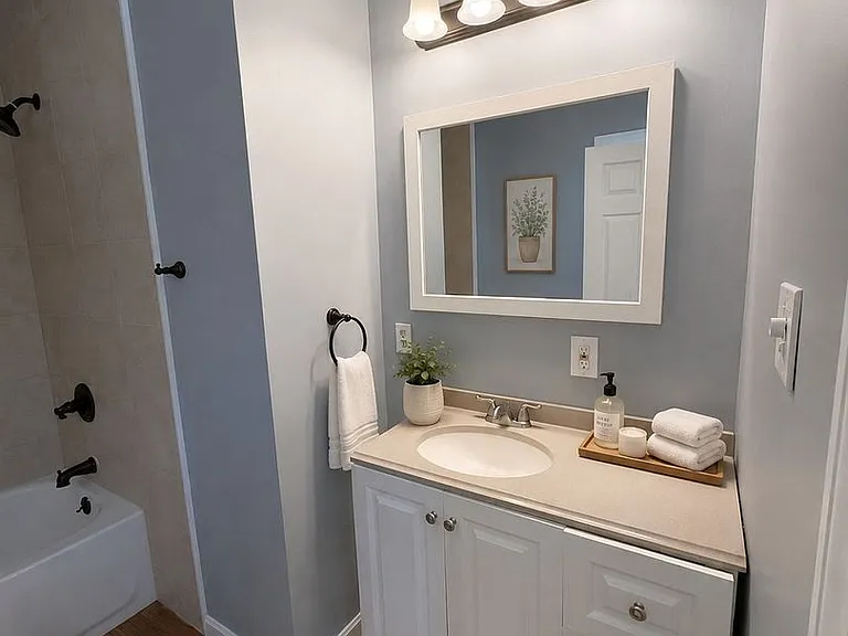 532 Crosby St — Photo 23