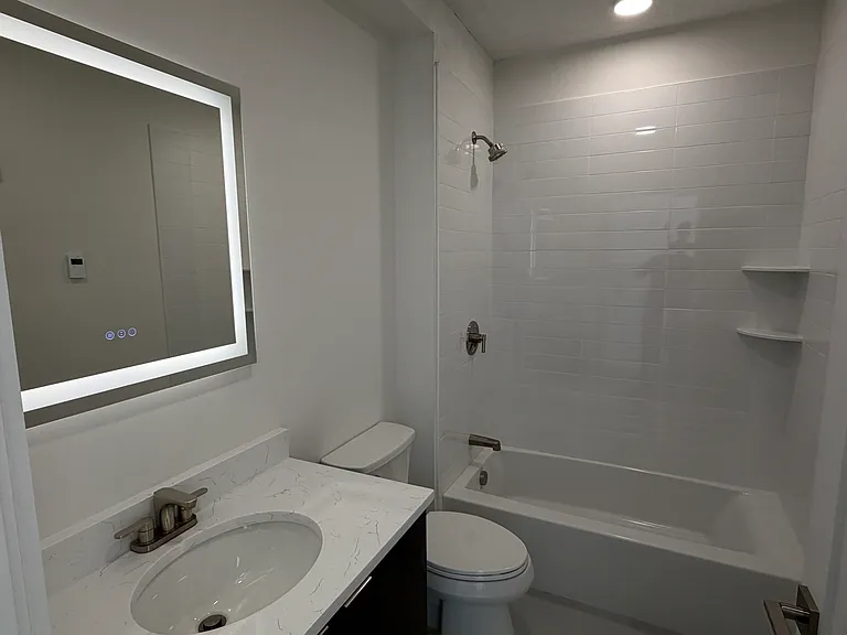 36-38 Hichborn St #201 — Photo 10