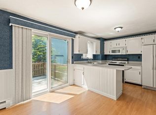 1 Christopher Dr APT 5, South Easton, MA 02375