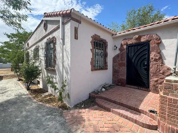 613 Isleta Blvd SW, Albuquerque, NM 87105