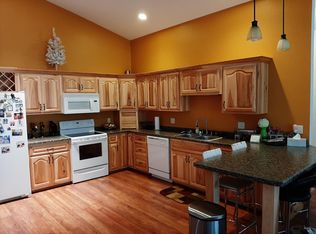 400 Red Hawk Ct, Black Earth, WI 53515