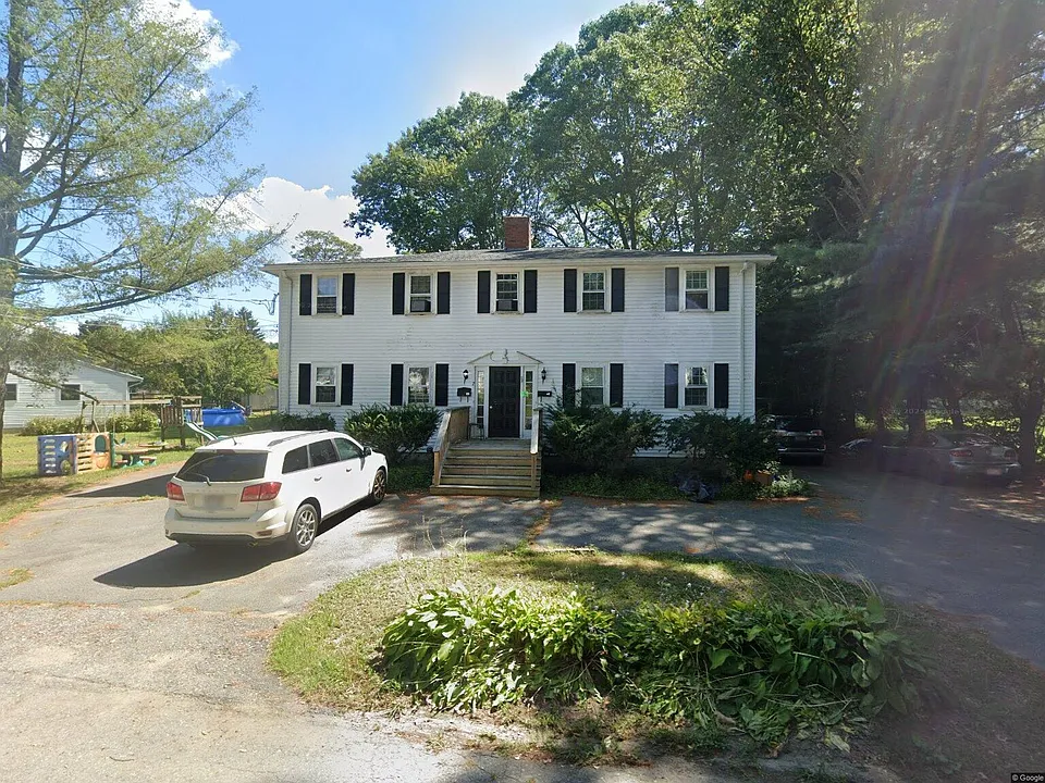 2 Foss Ave