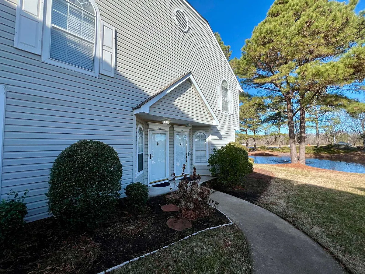 Building Photo - 1688 Cottenham Ln