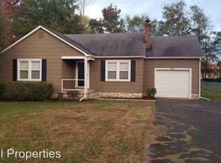 521 Nutwood St, Bowling Green, KY 42103