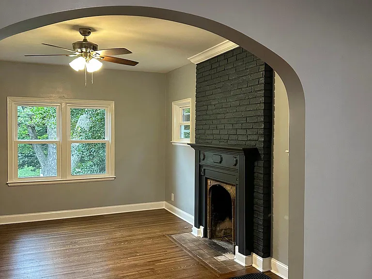357 Hillcrest Ave — Photo 4