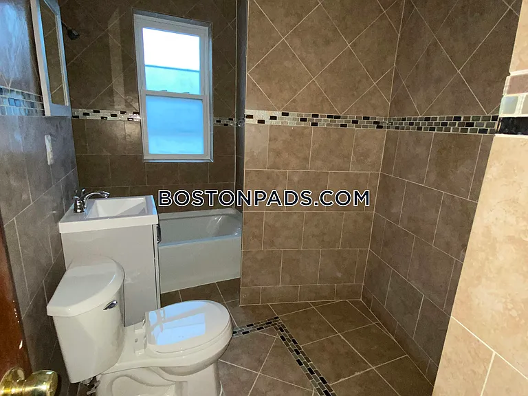248 Kelton St #9 — Photo 13