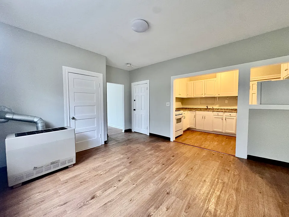 352 E Main St #2