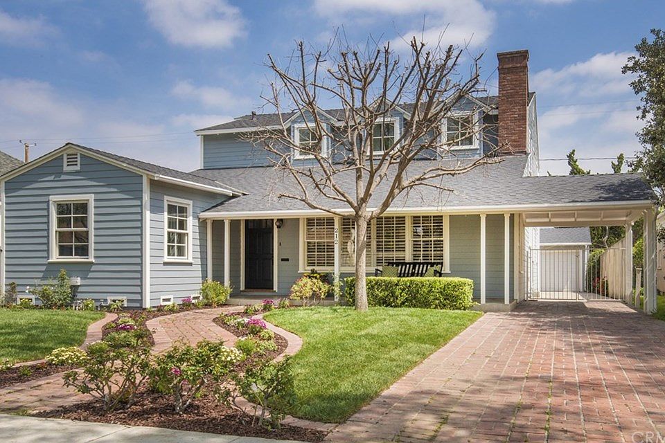 1st image of 212 S Beachwood Dr
