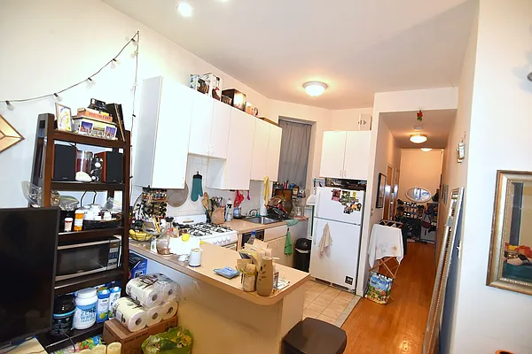 Rented by Manhattan Spaces | media 16