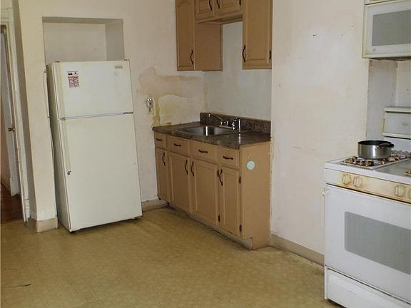 3rd image of 5724 Terry Ave