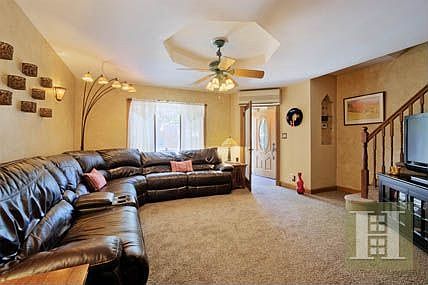 2nd image of 2068 E 36th St
