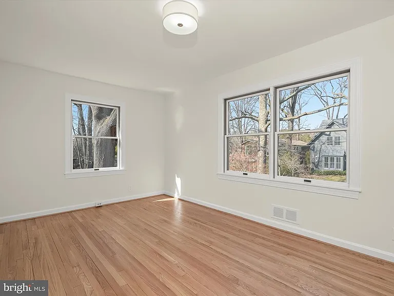 4910 Essex Ave — Photo 19