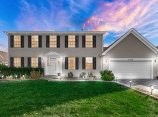 1212 Easton Dr, Carol Stream, IL 60188