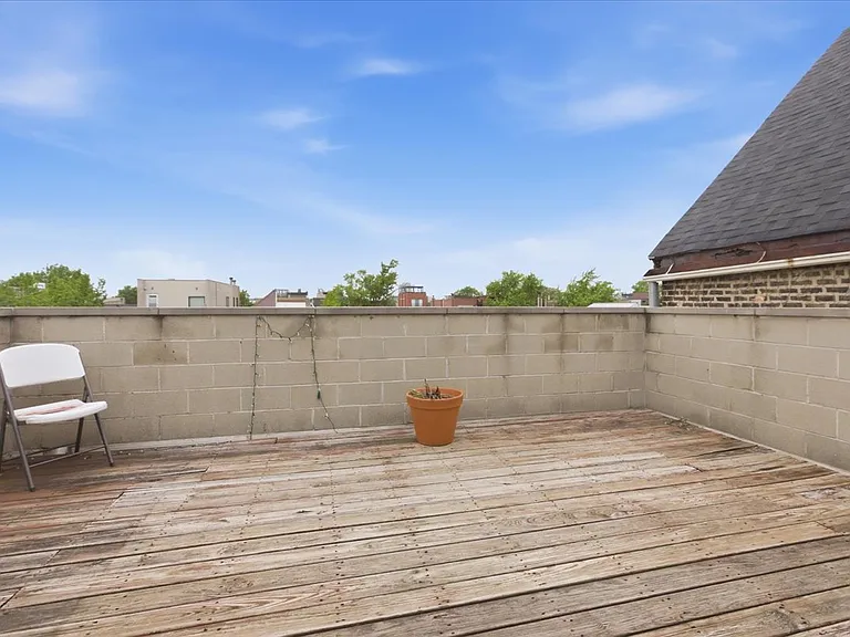 1038 N Marshfield Ave #3 — Photo 16