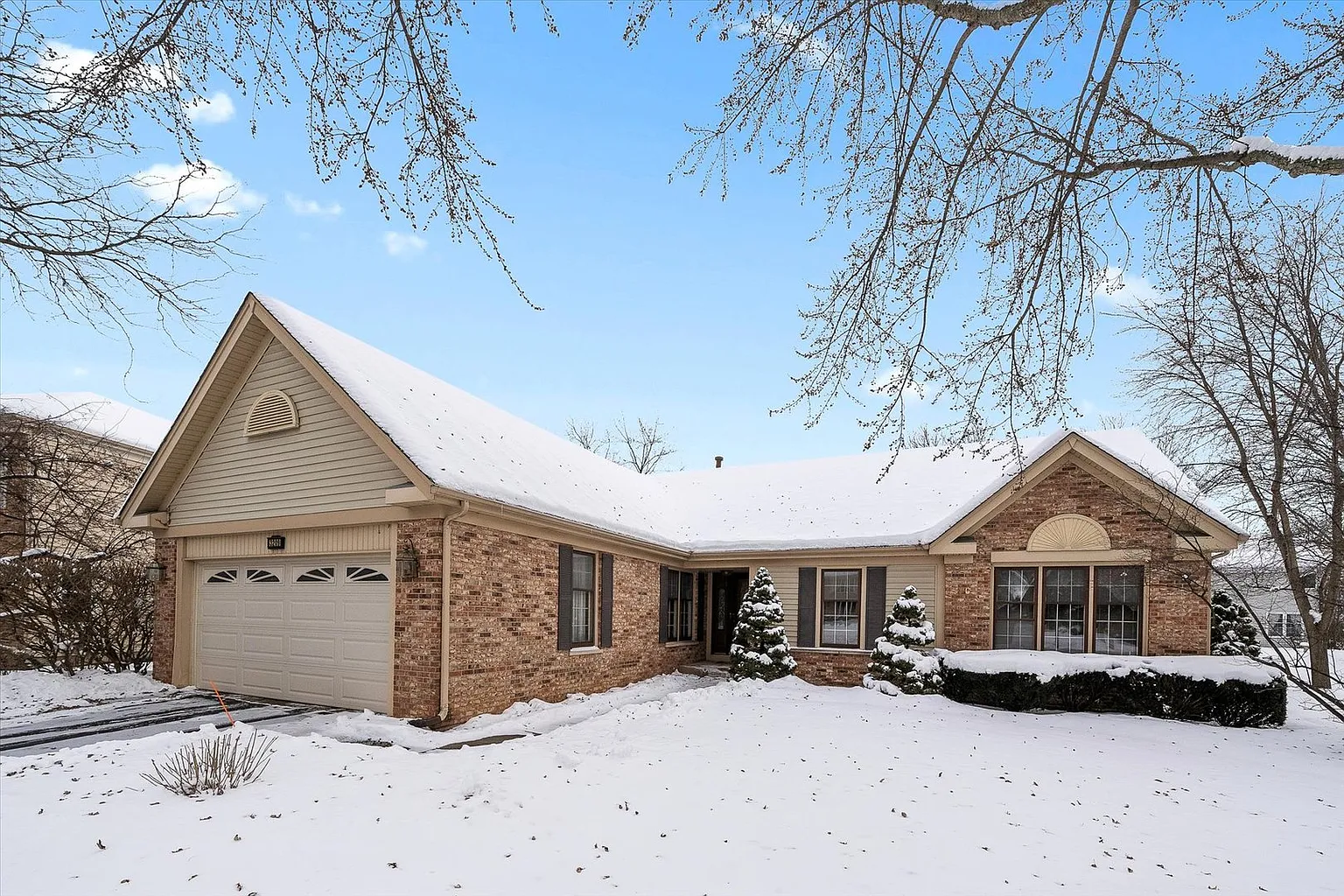3209 Fox Hunt Ln photo 1
