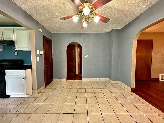 3rd image of 21 Goodale Ave E