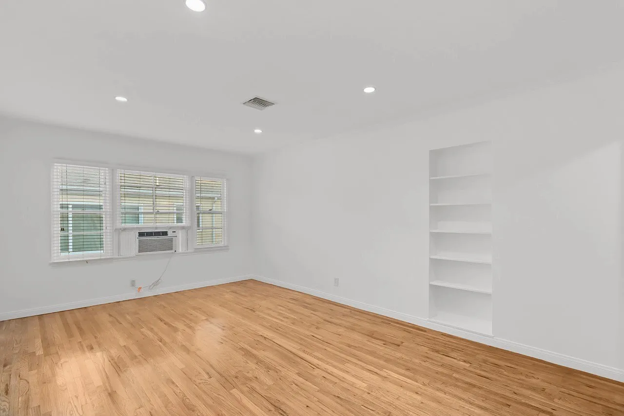 1 bed, 1.0 bath, $2,795 — Photo 1