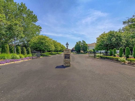 4th image of 39 Crescent Cove Cir