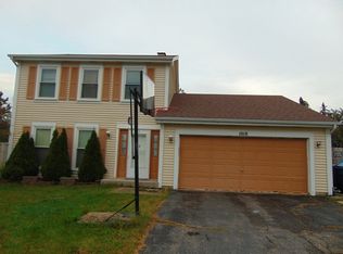 1018 Longford Rd, Bartlett, IL 60103