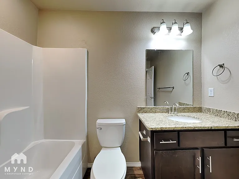 712 Vista St — Photo 16