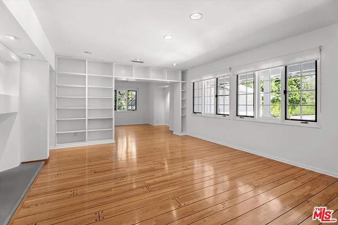 5 bed, 3.5 bath, 3112 sqft, $10,000 — Photo 4