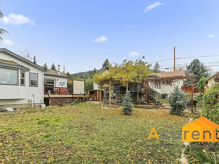 270 Morton St — Photo 20