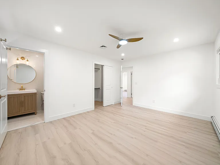 432 Oak St #2 — Photo 5