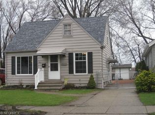 20880 Belvidere Ave, Fairview Park, OH