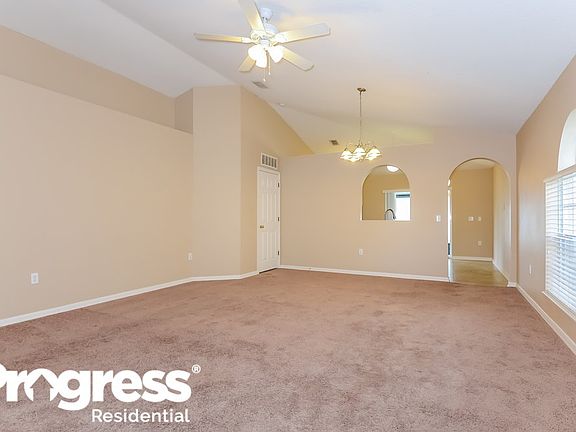 4th image of 17056 Lixberry Way