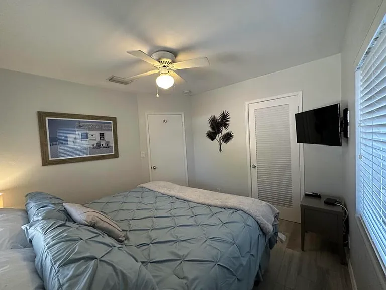 49 Douglas Dr — Photo 35