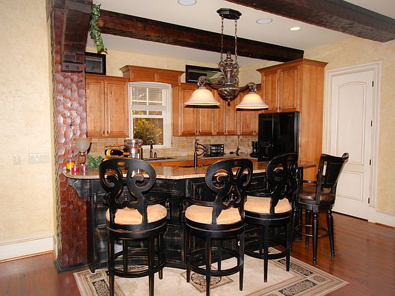 5th image of 2388 Capes Cove Dr