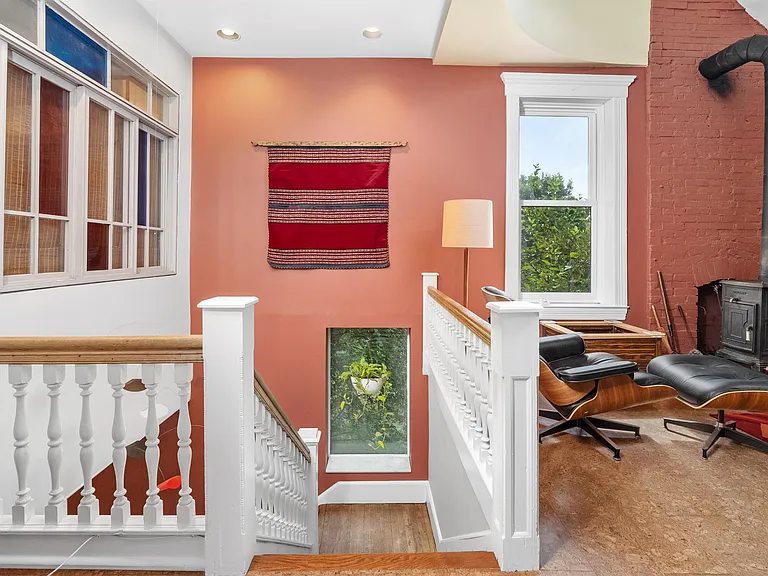 4388 McPherson Ave — Photo 23