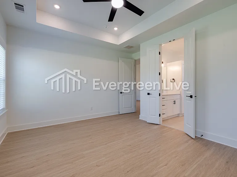 4269 McSwain Dr — Photo 9