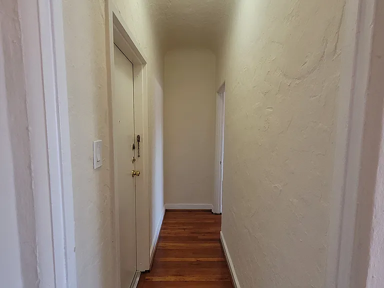 657 Cochran — Photo 71